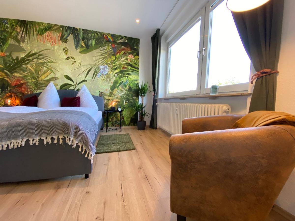 Urban Jungle Apartment In Kassel + Netflix Esterno foto