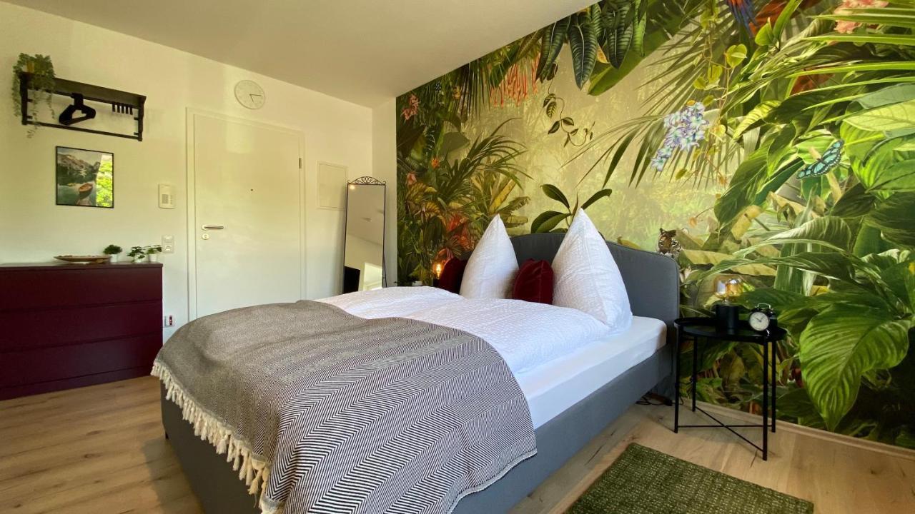 Urban Jungle Apartment In Kassel + Netflix Esterno foto